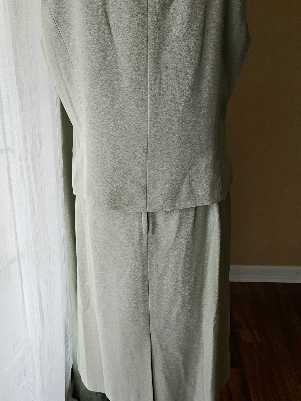 Kasper Women’s Sage Green 3 Pc Suit. Has Small Beaded Detail. Coat, Top & Skirt - Picture 14 of 16